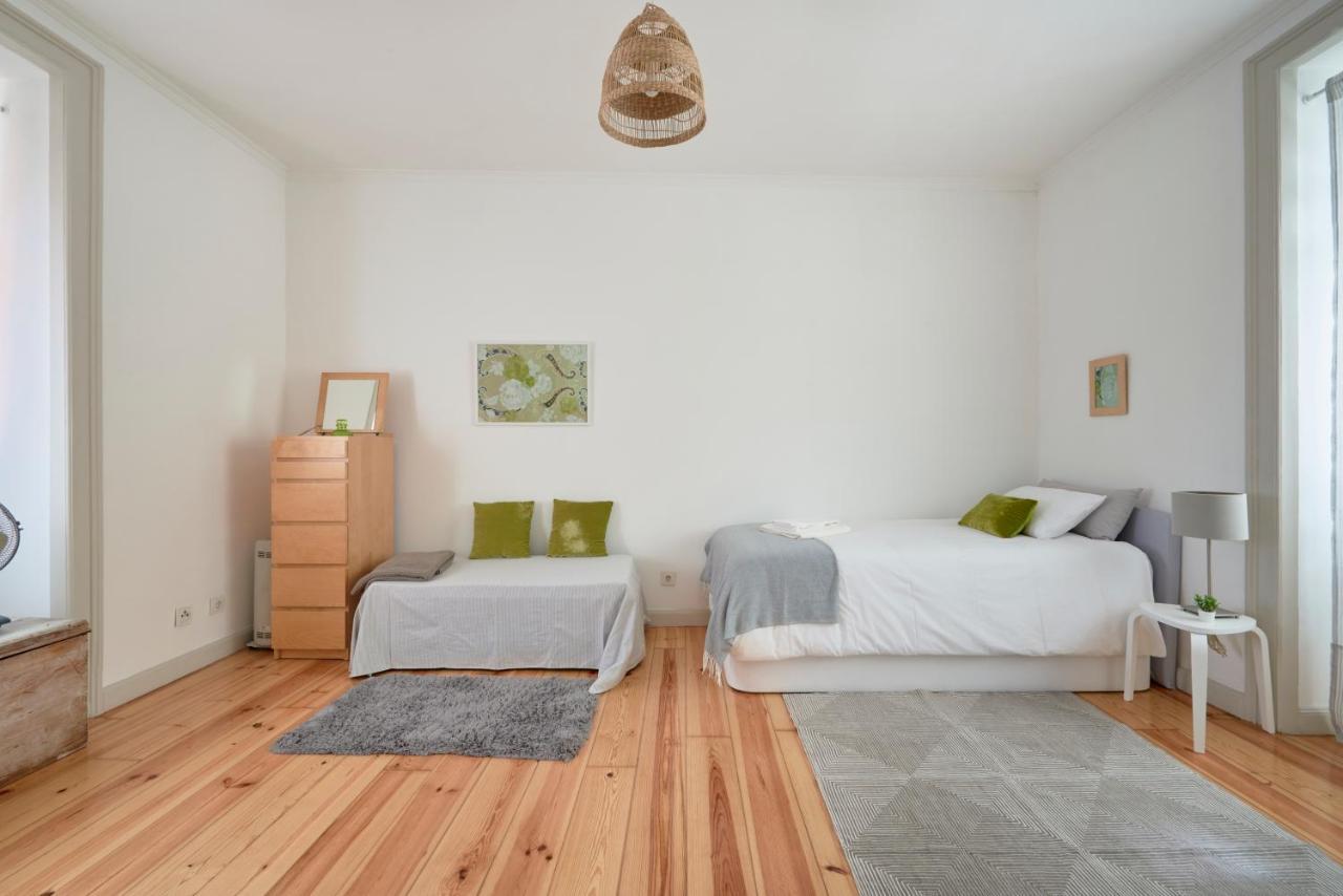 Sunny Apartment With Balcony! リスボン エクステリア 写真