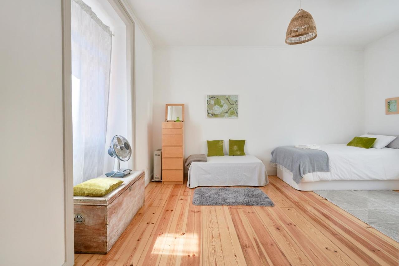 Sunny Apartment With Balcony! リスボン エクステリア 写真