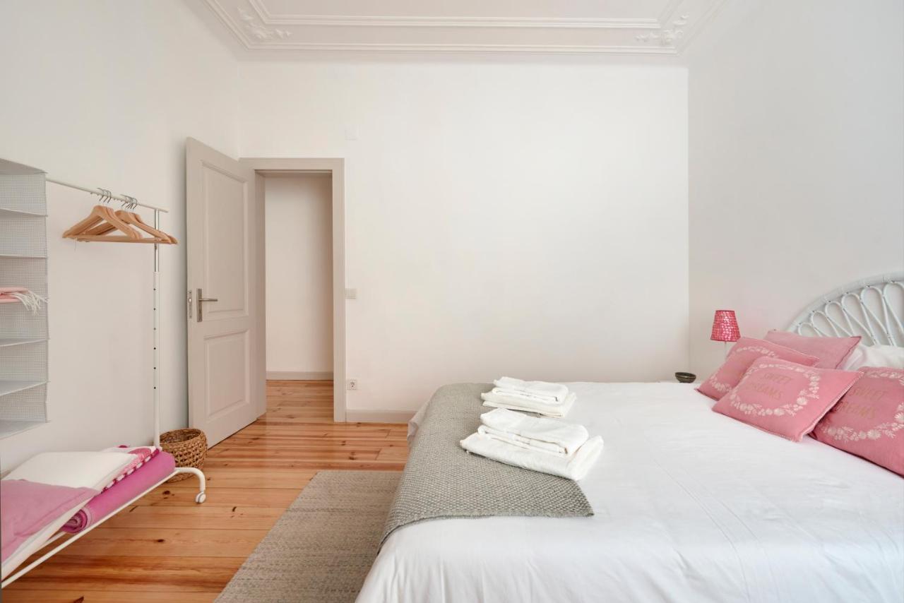 Sunny Apartment With Balcony! リスボン エクステリア 写真