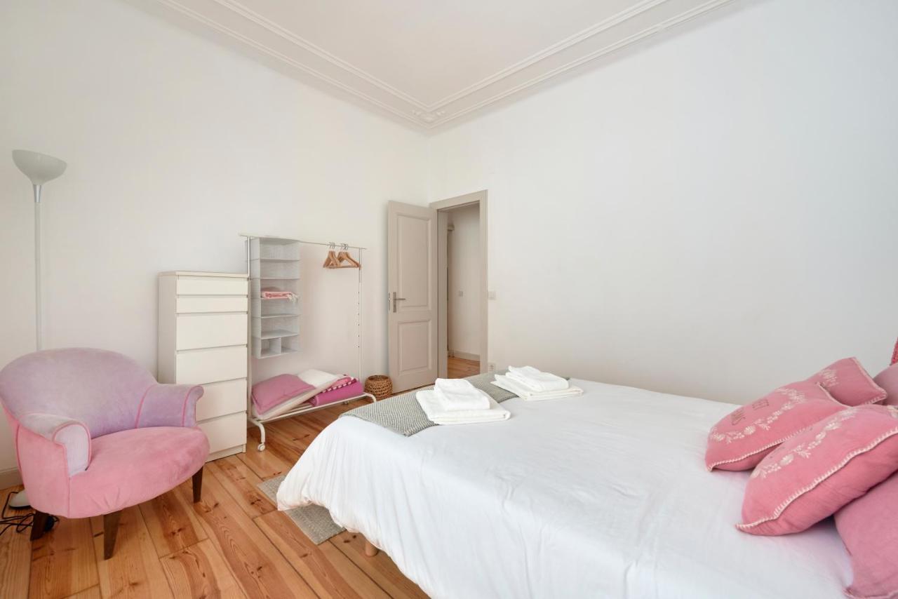 Sunny Apartment With Balcony! リスボン エクステリア 写真